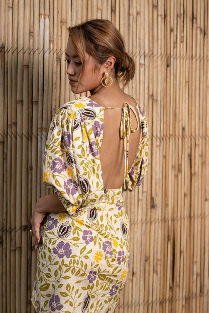 GOLDEN BOUQUET DRESS back pose